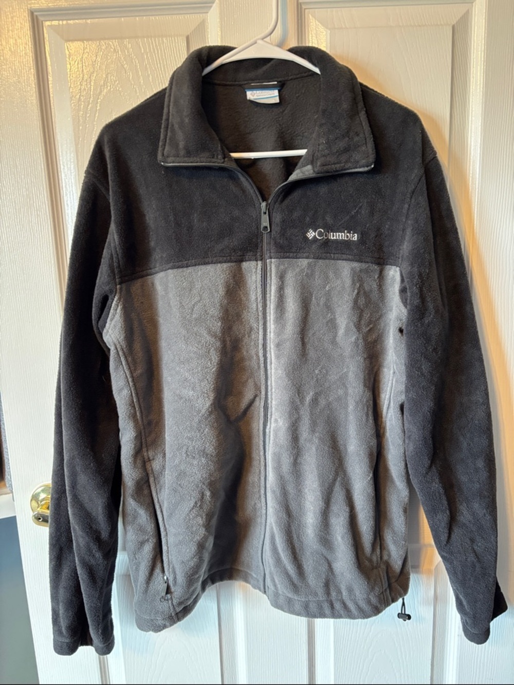 Columbia Black and Gray Full-Zip Fleece Jacket